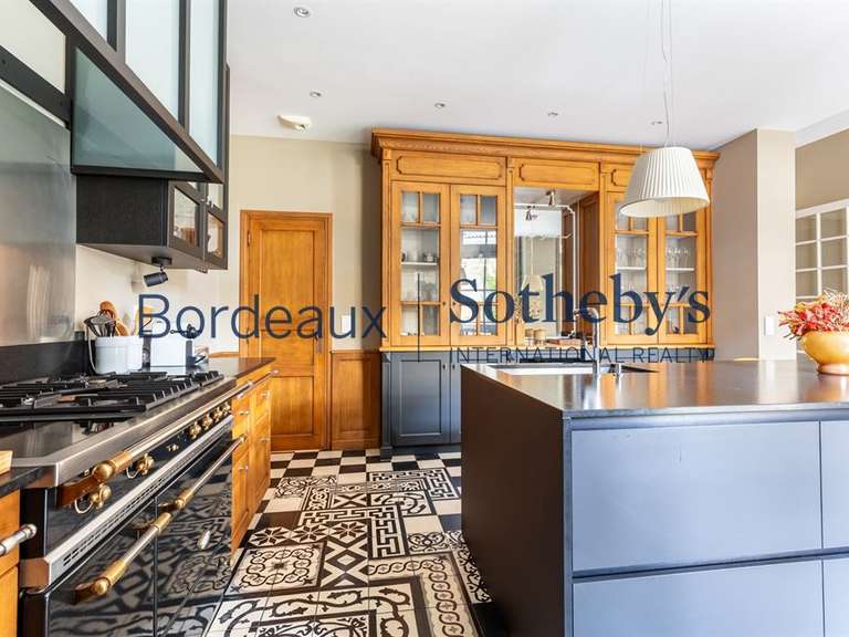 Maison Bordeaux - 6 chambres - 330m²