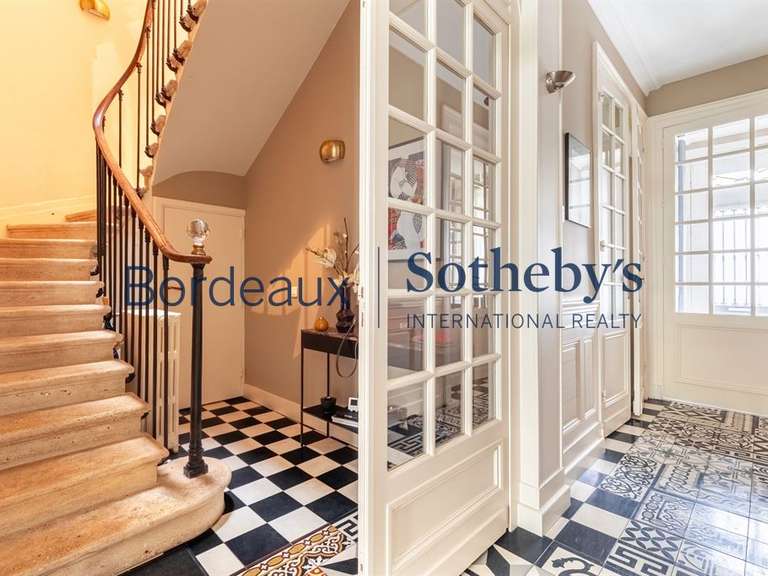 Maison Bordeaux - 6 chambres - 330m²