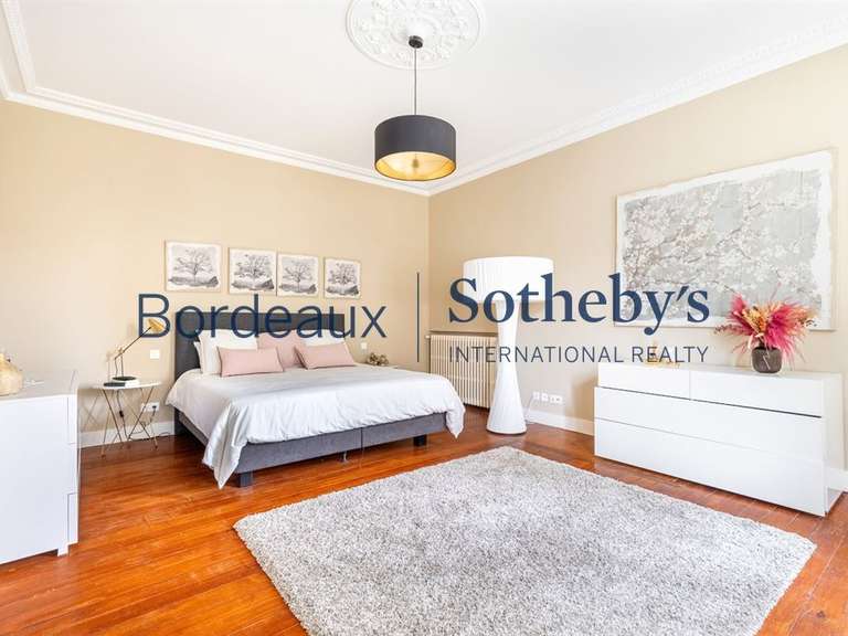 Maison Bordeaux - 6 chambres - 330m²