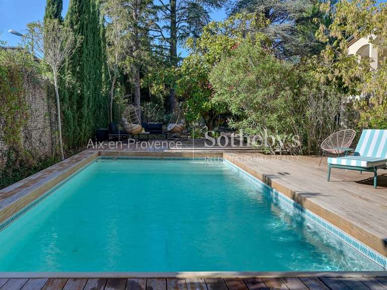 Maison Aix-en-Provence - 205m²