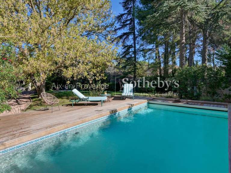 Maison Aix-en-Provence - 205m²