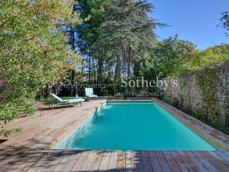 Maison Aix-en-Provence - 205m²