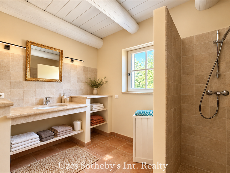 Maison Uzès - 4 chambres - 190m²