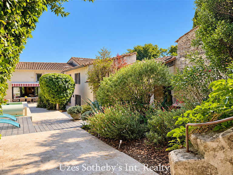 Maison Uzès - 7 chambres - 258m²
