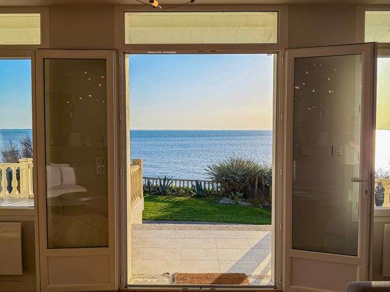 House La Rochelle - 7 bedrooms - 310m²