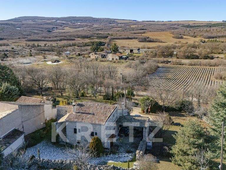 House Simiane-la-Rotonde - 3 bedrooms - 200m²