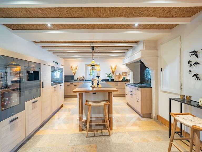 House Eysines - 5 bedrooms - 305m²