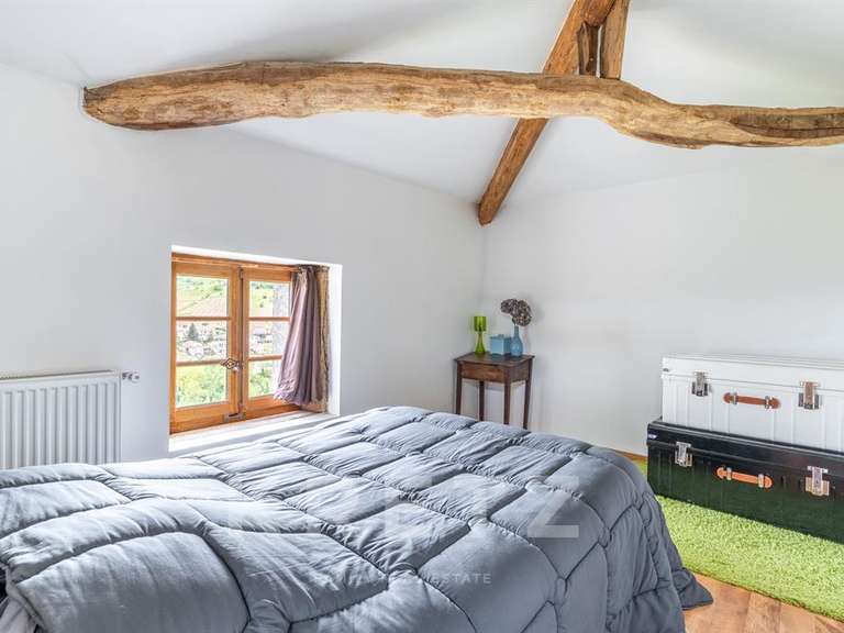 Maison Corcelles-en-Beaujolais - 9 chambres - 522m²