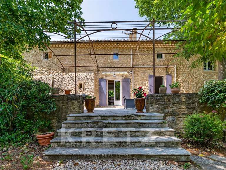 Maison Cornillon - 9 chambres - 600m²