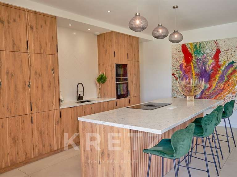 Maison Chusclan - 4 chambres - 190m²