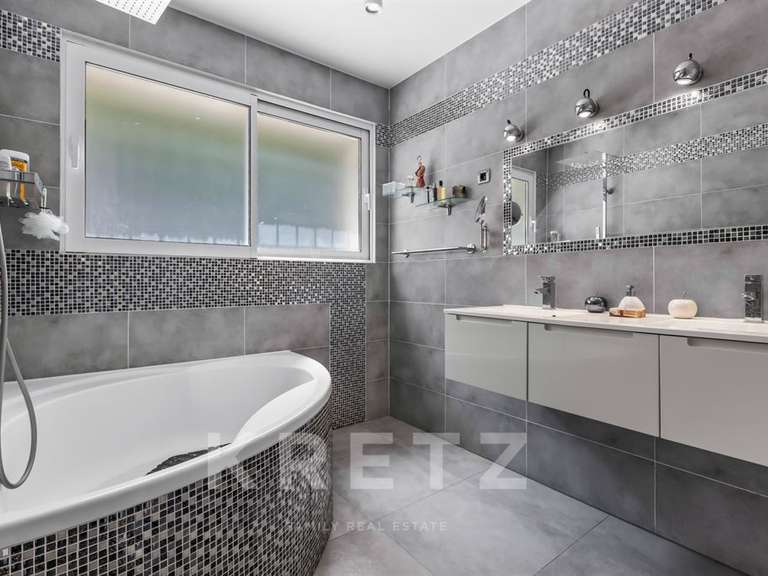 Maison Cannes - 5 chambres - 200m²