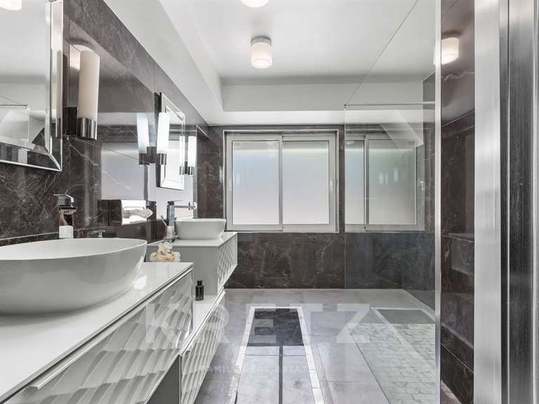 Maison Cannes - 5 chambres - 200m²