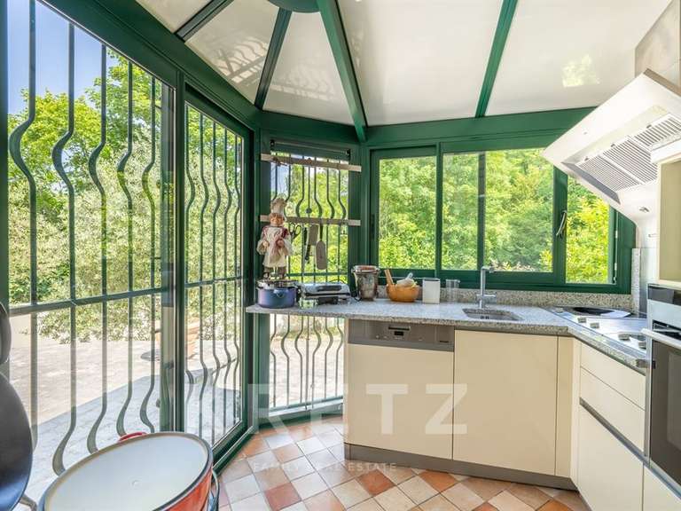 Maison Longpont-sur-Orge - 5 chambres - 308m²
