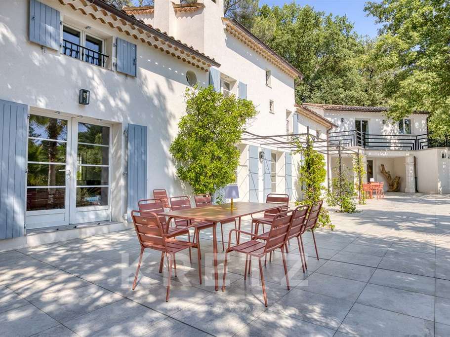 Maison Valbonne