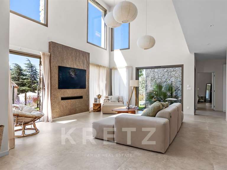 Maison Gréoux-les-Bains - 5 chambres - 210m²