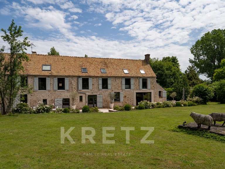 Maison Montfort-l'Amaury - 6 chambres - 410m²