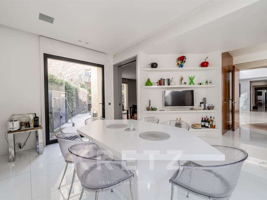 House Paris 16e