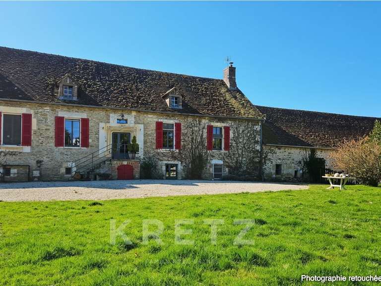 Maison Troyes - 23 chambres - 1456m²