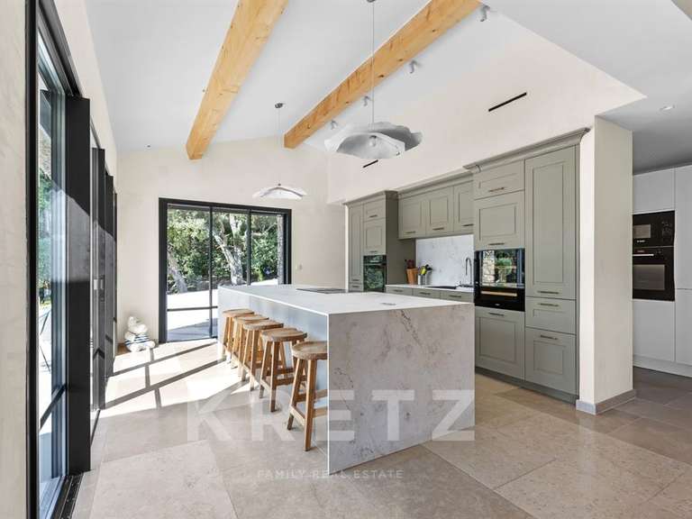 Maison La Môle - 4 chambres - 250m²