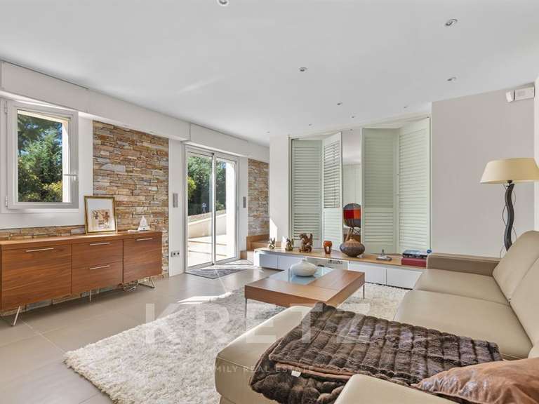 Maison Biot - 6 chambres - 556m²