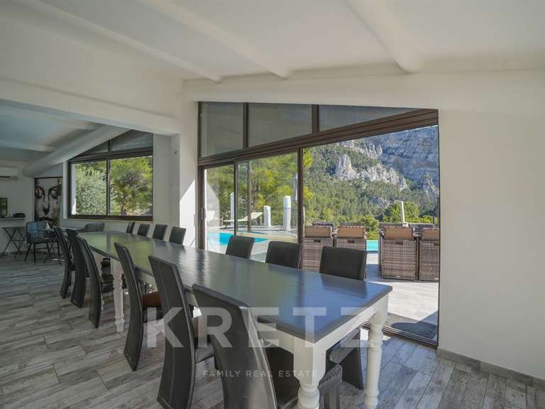 House Fontaine-de-Vaucluse - 14 bedrooms - 420m²