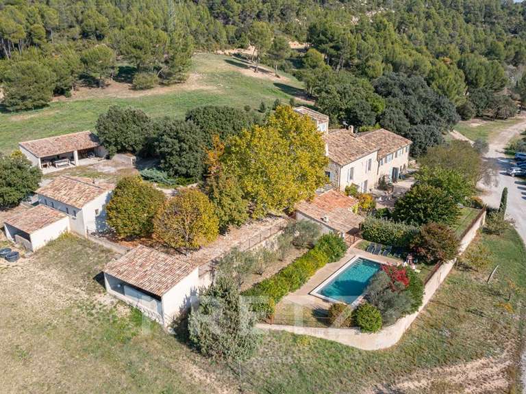 House Gréoux-les-Bains - 6 bedrooms - 700m²