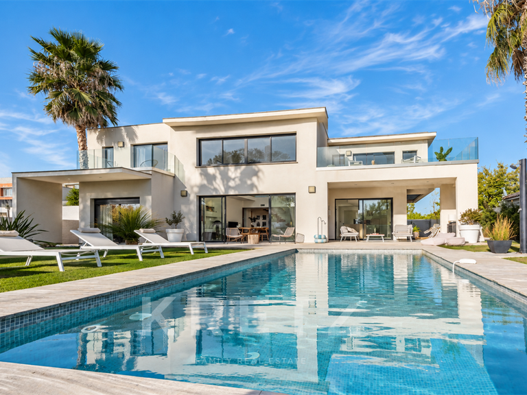 Maison Le cap-d-agde - 4 chambres - 237m²