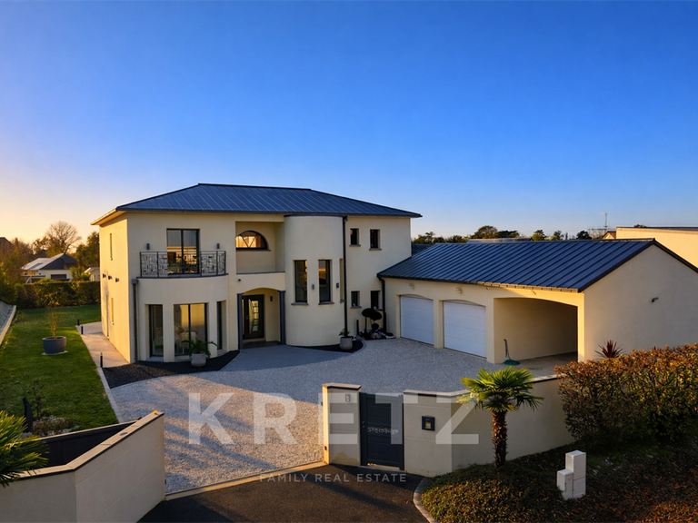 Maison Carolles - 4 chambres - 241m²