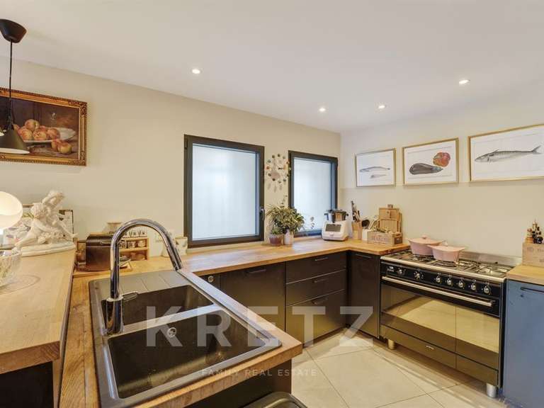 Maison Eyragues - 5 chambres - 211m²