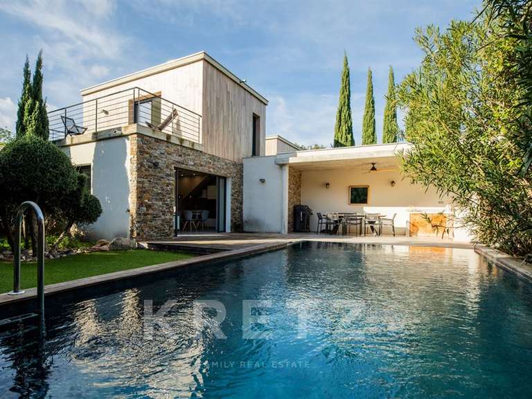 Maison Porto-Vecchio - 4 chambres - 114m²
