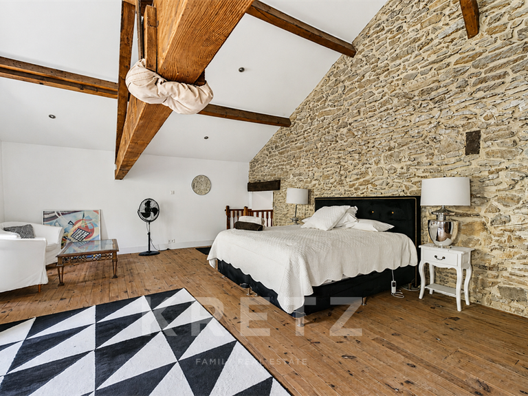 Maison Uchaux - 8 chambres - 368m²