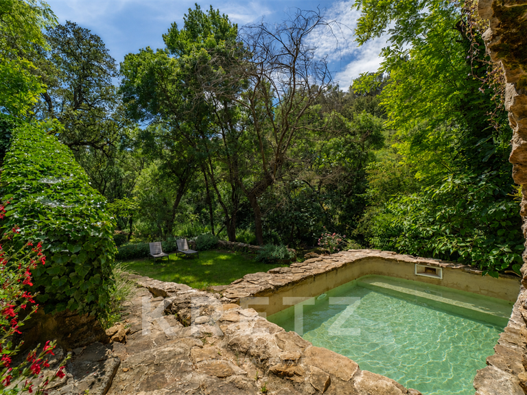 Maison Uchaux - 8 chambres - 368m²