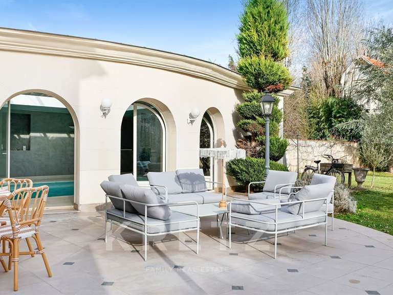 House Le Vésinet - 4 bedrooms - 380m²