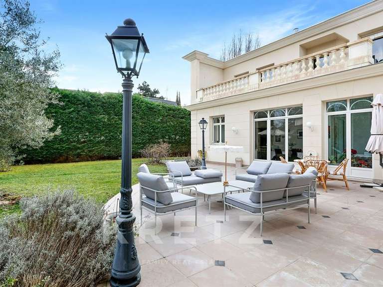 House Le Vésinet - 4 bedrooms - 380m²