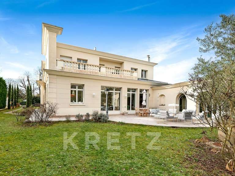 House Le Vésinet - 4 bedrooms - 380m²