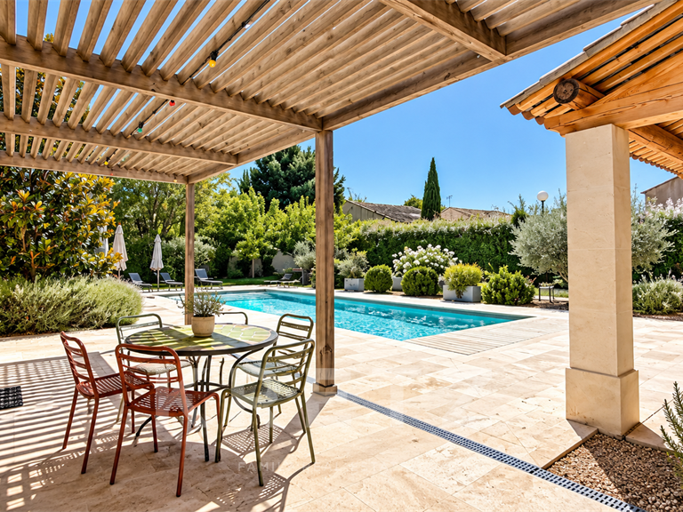Maison Saint-Rémy-de-Provence - 5 chambres - 187m²