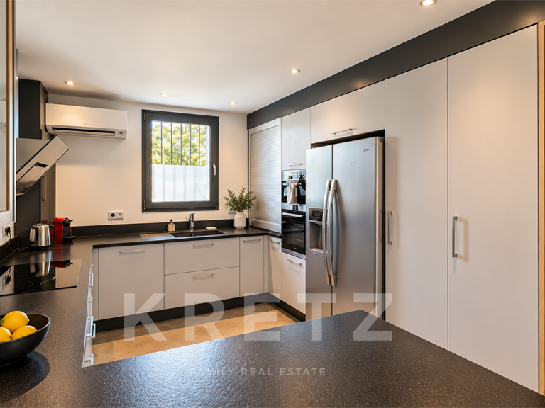Maison Saint-Rémy-de-Provence - 5 chambres - 187m²