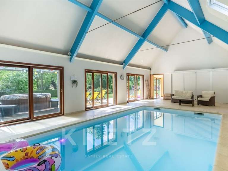 Maison Faverolles - 10 chambres - 583m²