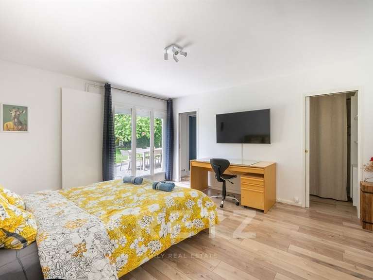 Maison Faverolles - 10 chambres - 583m²