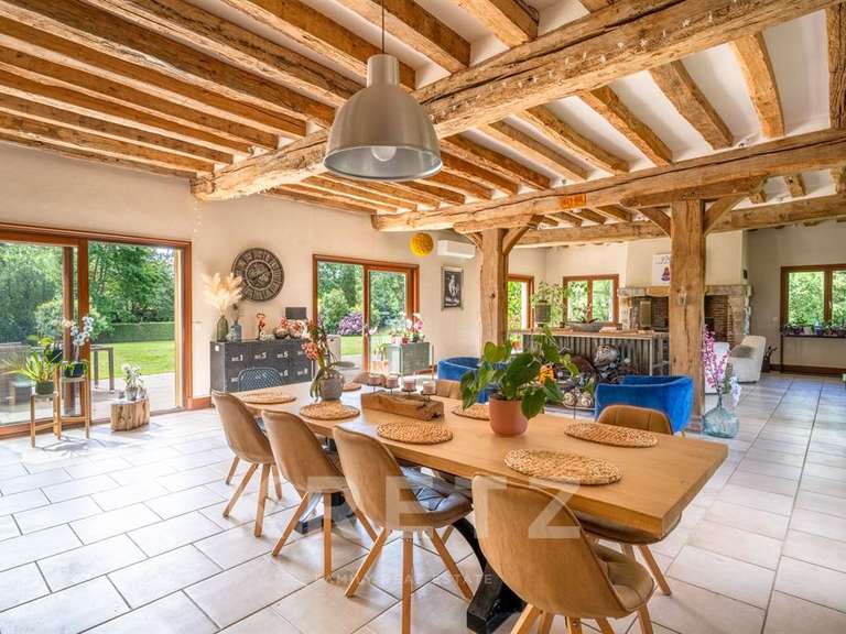 Maison Faverolles - 10 chambres - 583m²
