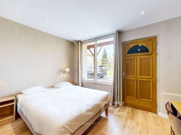 Maison Saint-Léger-en-Yvelines - 12 chambres - 335m²