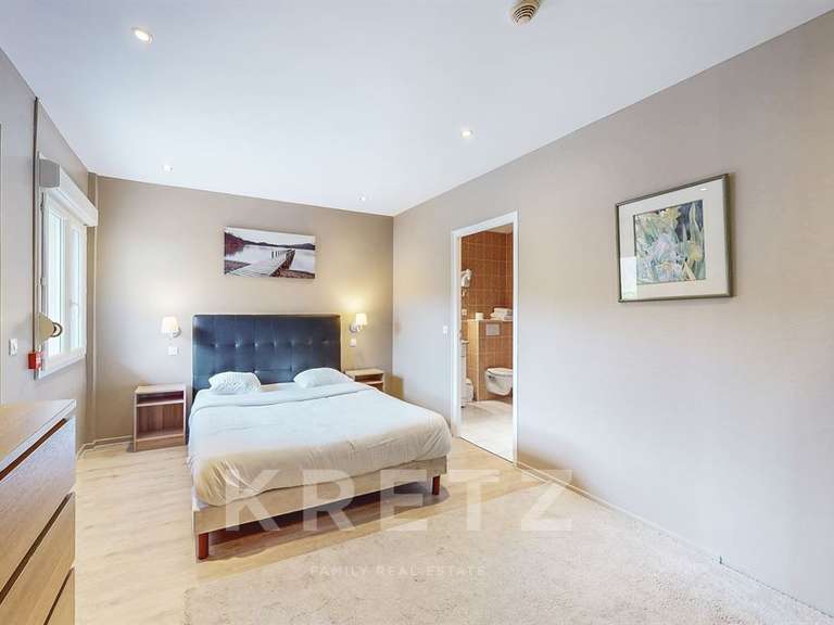 Maison Saint-Léger-en-Yvelines - 12 chambres - 335m²