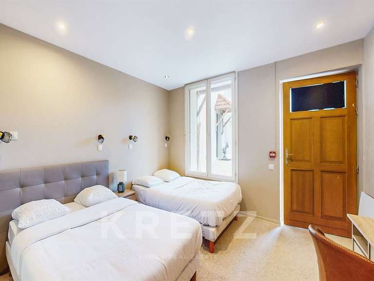 Maison Saint-Léger-en-Yvelines - 12 chambres - 335m²