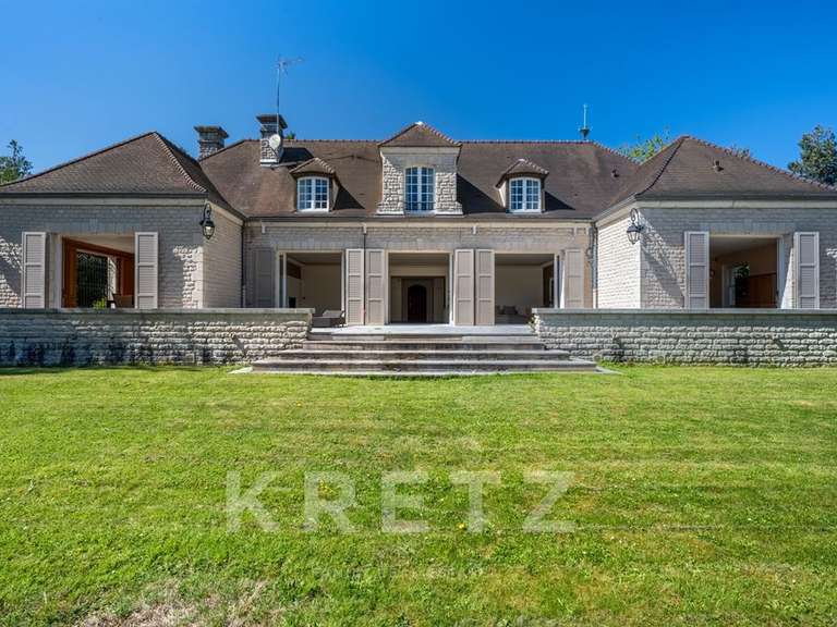 Maison Saint-Nom-la-Bretèche - 7 chambres - 500m²