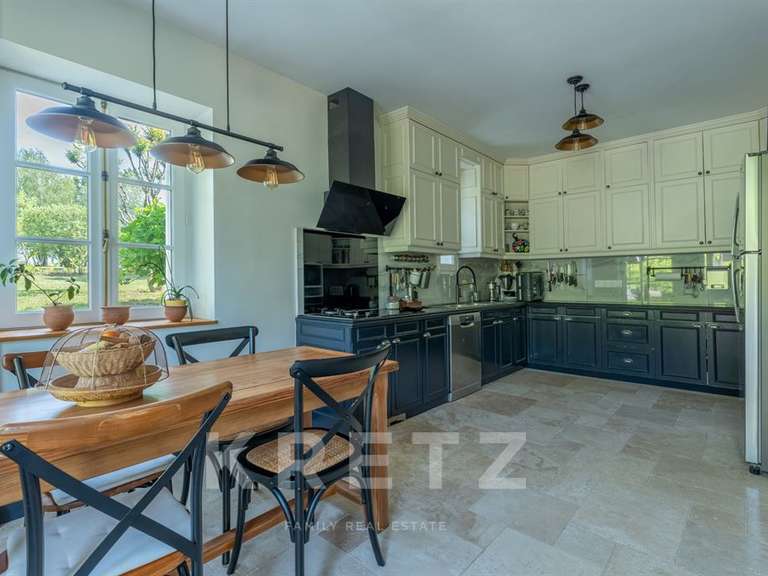 Maison Tresses - 10 chambres - 804m²