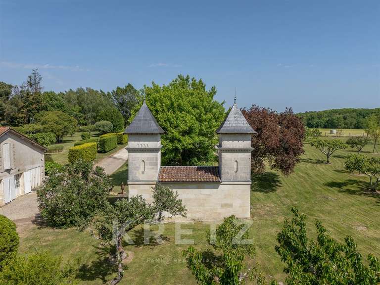 Maison Tresses - 10 chambres - 804m²