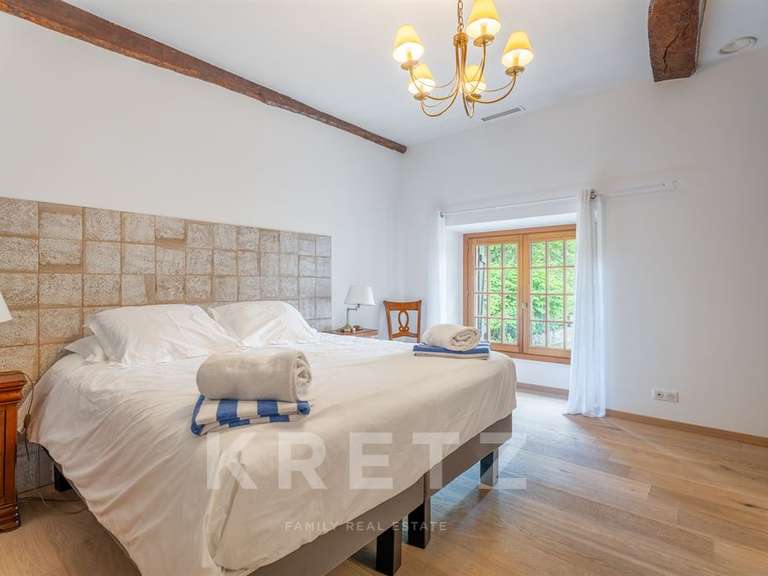 Maison Carignan-de-Bordeaux - 5 chambres - 283m²