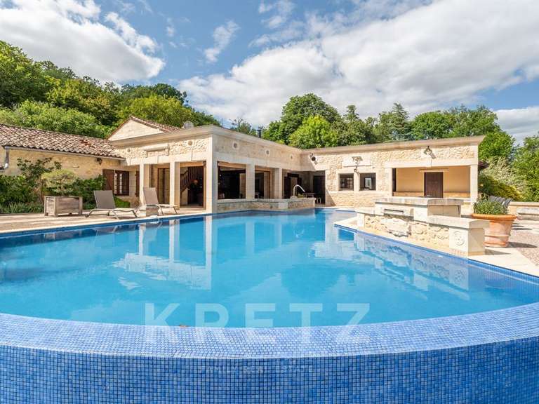 Maison Carignan-de-Bordeaux - 5 chambres - 283m²
