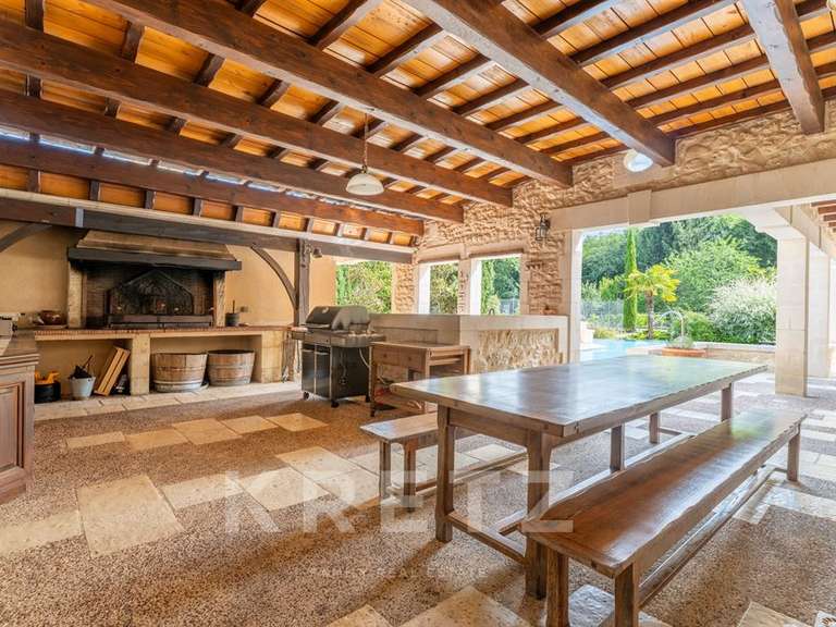 Maison Carignan-de-Bordeaux - 5 chambres - 283m²