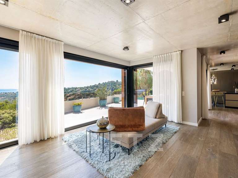House Sainte-Maxime - 3 bedrooms - 325m²
